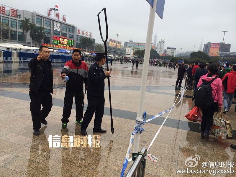 广州火车站砍人事件 行凶者持菜刀在火车站广场伤人被击毙