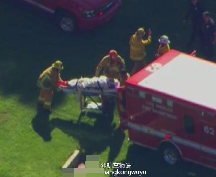 哈里森福特飞机坠毁 好莱坞男星哈里森·福特受重伤(图)