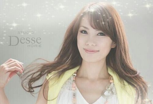 南京47岁外婆照片 被网友封为终极美魔女