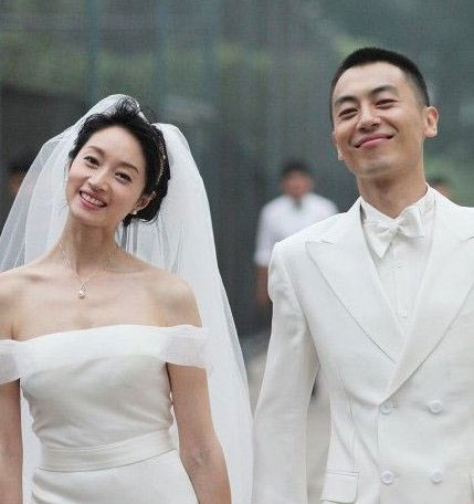 起底沈佳妮个人背景资料 朱亚文沈佳妮结婚照情感历程全记录（图）