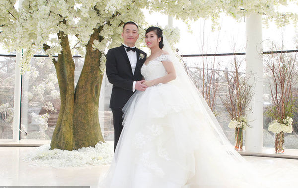 “吕秀才”喻恩泰大婚 姚晨沙溢闫妮到场祝贺