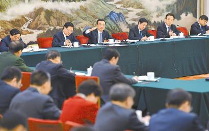 李克强参加四川代表团审议：关切西部抱团发展