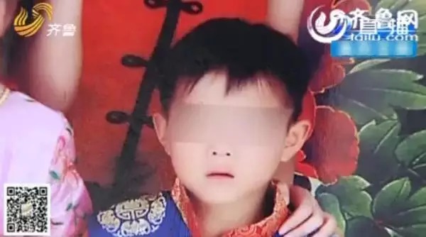 6岁男童捡棒棒糖吃掉 随后七窍流血身亡！孩子血液中含高浓度毒鼠强