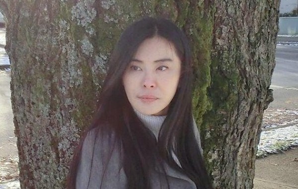 48岁王祖贤晒近照 清秀迷人难掩女神风采