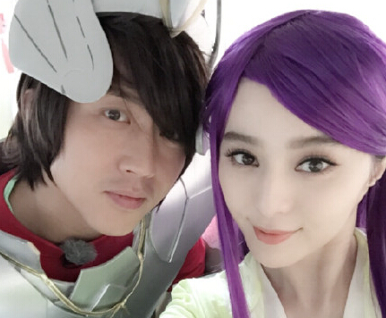 跑男第二季成都录制 范冰冰PK李晨撕名牌