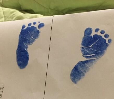 张震升级当爸晒宝宝脚印照 旧爱舒淇送祝福