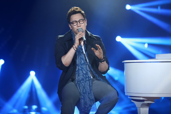 郑淳元深情演唱