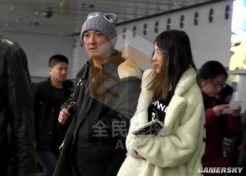 曝王思聪女友沈亚婷与王思聪一同回京 现任女友沈亚婷私照曝光