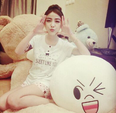 王思聪女友沈亚婷曝光 起底历任女友身家几何 