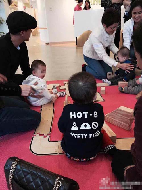 小糯米照片曝光 耳朵大聪明长像酷似杨幂