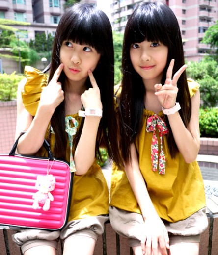 双胞胎姐妹走红网络貌美肤白都是学霸 盘点5对绝色姐妹花