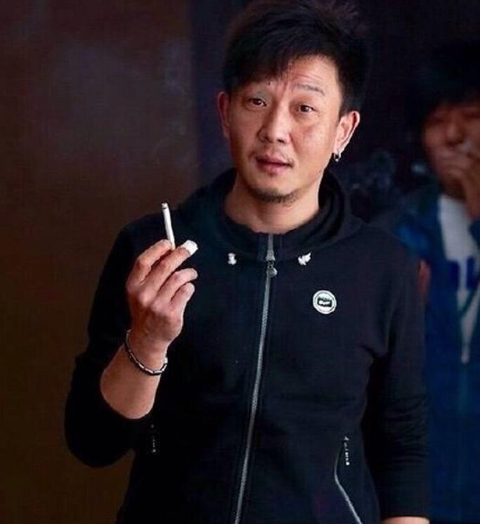 导演李晓自杀 黄奕通过微博悼念导演李晓