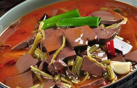 央视报道麻辣烫猪血致癌 对供应商双方均未披露