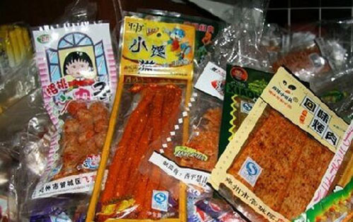 辣条黑作坊无证生产打游击 四年换三个地方【组图】