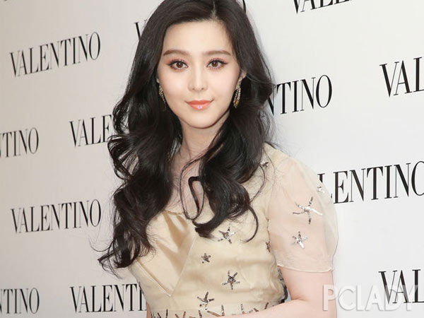 范冰冰小学毕业照