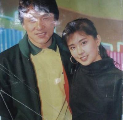 吴绮莉否认收三千万分手费 成龙或接管小龙女