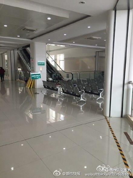 浙江海盐县人民医院发生枪击事件 持枪打伤在一旁挂盐水的老伯