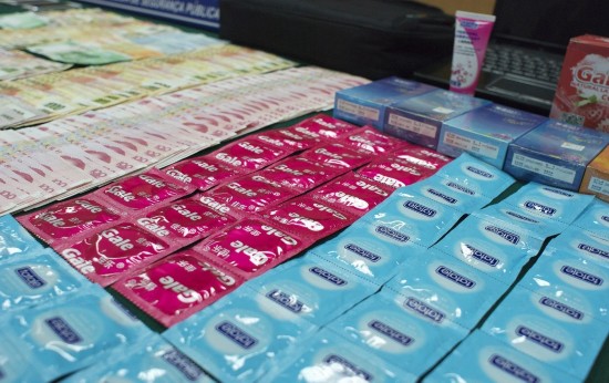 澳门治安警破获内地卖淫集团 卖淫集团首脑16岁其中卖淫女3人