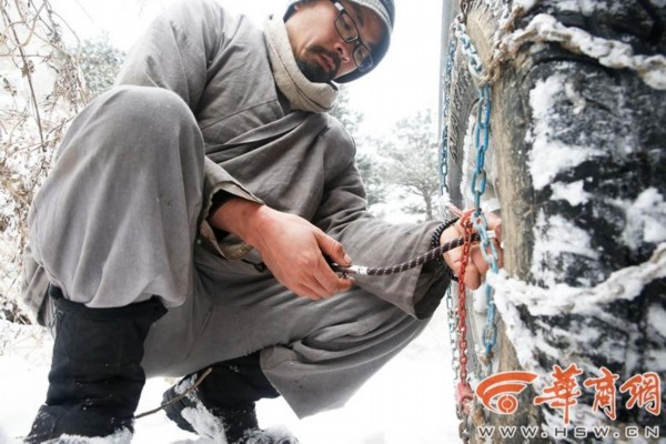 男子隐居终南山弃百万年薪 解密当代终南山隐士的真实生活
