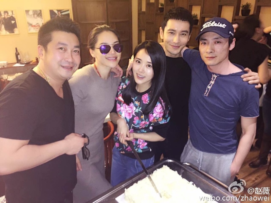 黄晓明张恒等人北影96班同学会 赵薇缺席