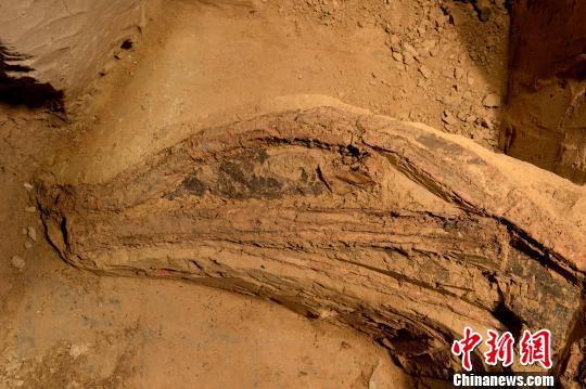 兵马俑坑发现弓弩为迄今为止最完整 证实传说中檠的用途