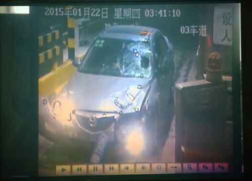 深圳一司机撞死人逃逸被捕 监控还原吸毒司机撞飞路人惊悚经过（图）