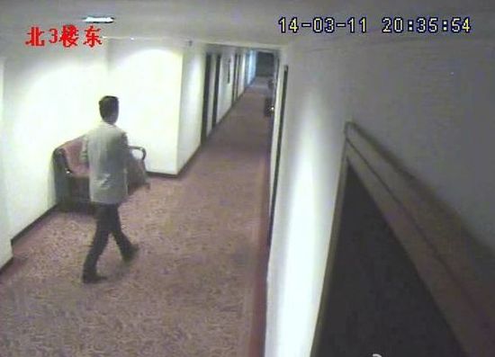 某烟草局长与下属开房宾馆长期包房养女人 纪委介入调查