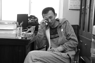 【卖青春救母】孝子苦等9年找到肾源 兑现9年前承诺当警察