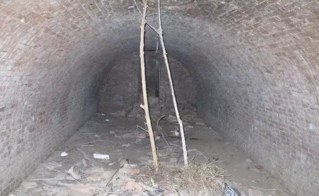 少年砸死女童现场曝光 血流满地十分残忍