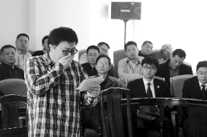 副局长收4万玩网游 吃喝玩乐有工程老板赞助