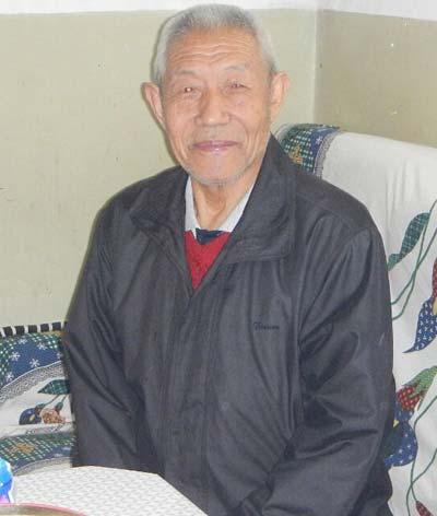 84岁老兵最后的“战场”：成<a href='http://www.bjxxg.cn/news/hongren/' target='_blank'><u>网络红人</u></a>回答提问