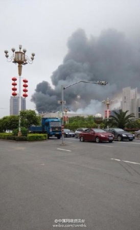 江西抚州汤显祖大剧院着火 现场浓烟滚滚(图)