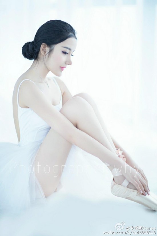 15岁少女疑为情整容，网友惊叹画面实在太美，不敢看。