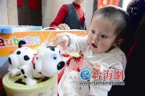 车祸胎儿被撞出奇迹生还 父母却双双遇难