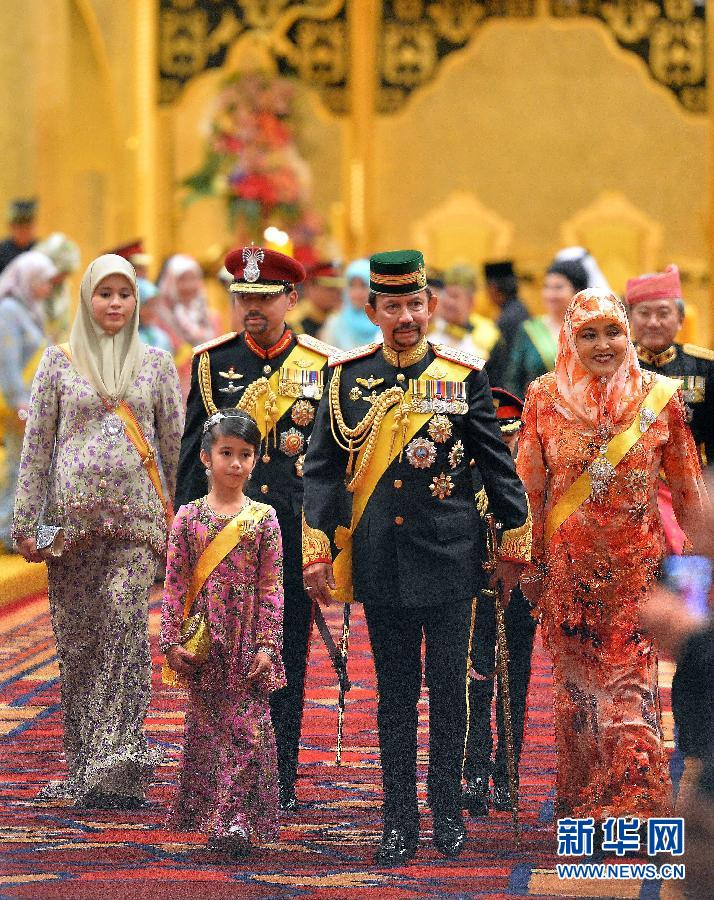 文莱王子大婚在努鲁伊曼王宫大殿举行隆重的结婚庆典