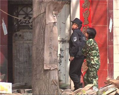 17岁男孩烧死弟弟 亲哥哥纵火后淡定上网打游戏