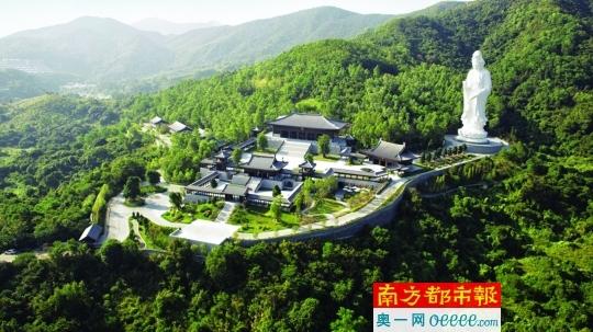 李嘉诚15亿捐建寺庙 李嘉诚基金会捐15亿港元建慈山寺