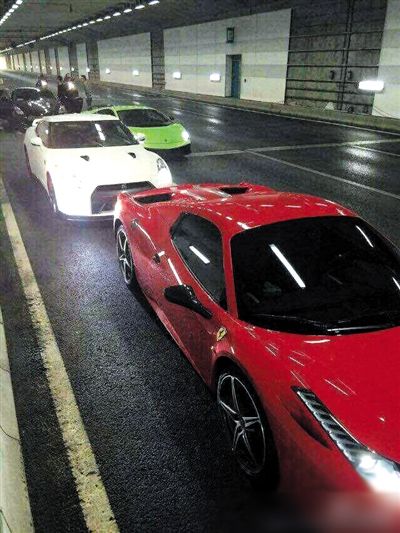 北京飙车司机被拘 车祸当日隧道内多辆豪车“集结”