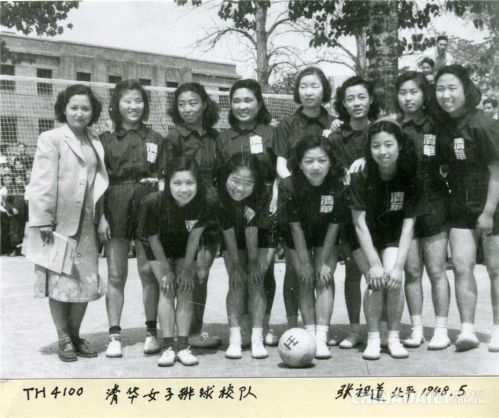 伦敦博物馆收藏中国校服 中国校服百年变迁