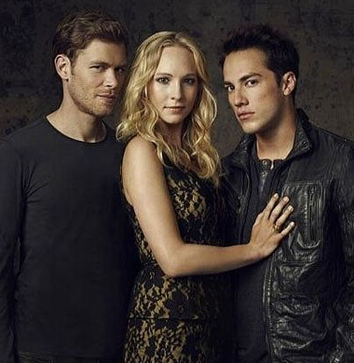 吸血鬼坎迪丝·阿科拉结婚 揭老公Joe King资料