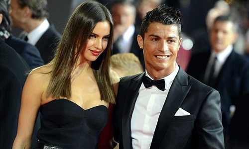 C罗与女友伊莲娜5年情断 疑婆媳关系成导火索