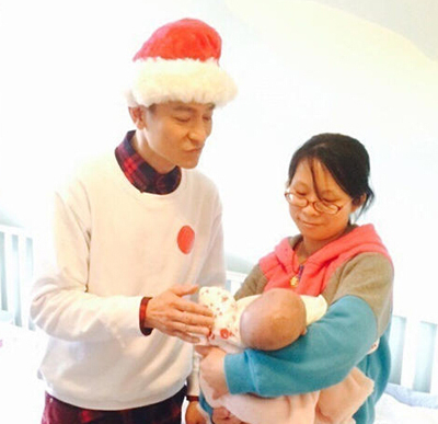 刘德华带女儿幼儿园面试 疼爱有加被赞好爸爸