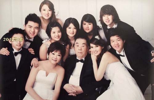 伊能静晒全家大合照 感怀家人相互扶持