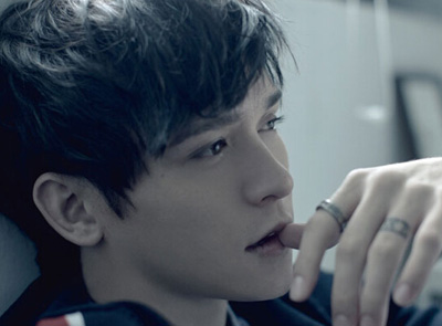 曝倪安东再背妻女搭空姐 多次发暧昧短信骚扰