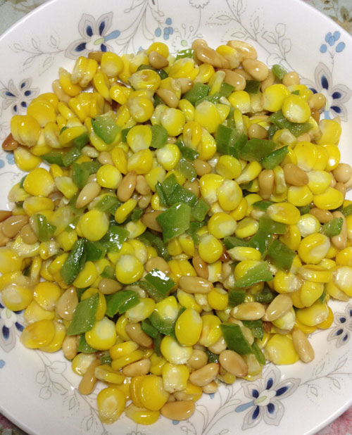 松仁玉米家常做法 粒粒美味纷纷着迷