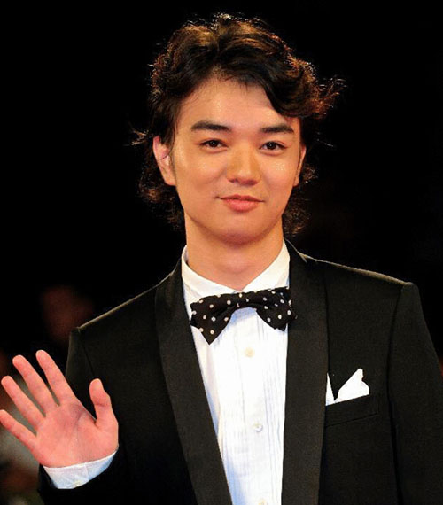 菊地凛子rinko个人资料 被曝与男星染谷将太热恋