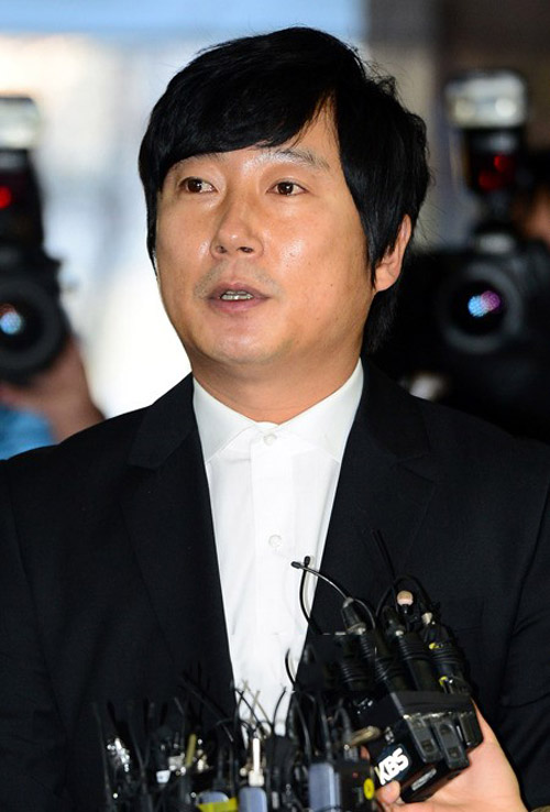 韩国搞笑艺人李秀根因涉赌丑闻赔广告商7亿韩元