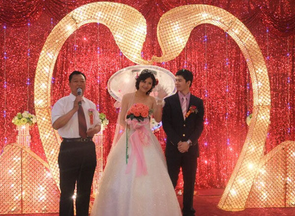 婚礼司仪挑选技巧 为你的婚礼增添光彩