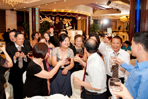 婚礼敬酒顺序攻略 婚礼敬酒有妙招