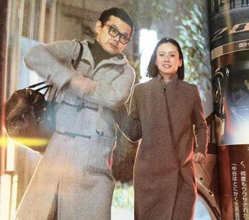 中古美纪15年不伦恋疑好事将近 与男方大方约会